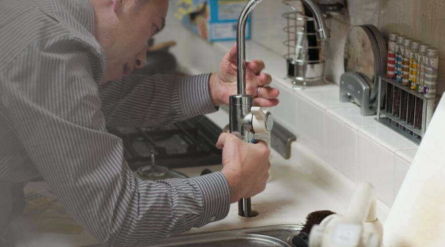 Local expert plumbing services in Hennepin, IL